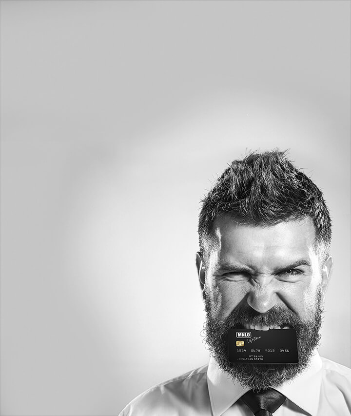 Headerbild mit Person, die auf Freiheit hinweist